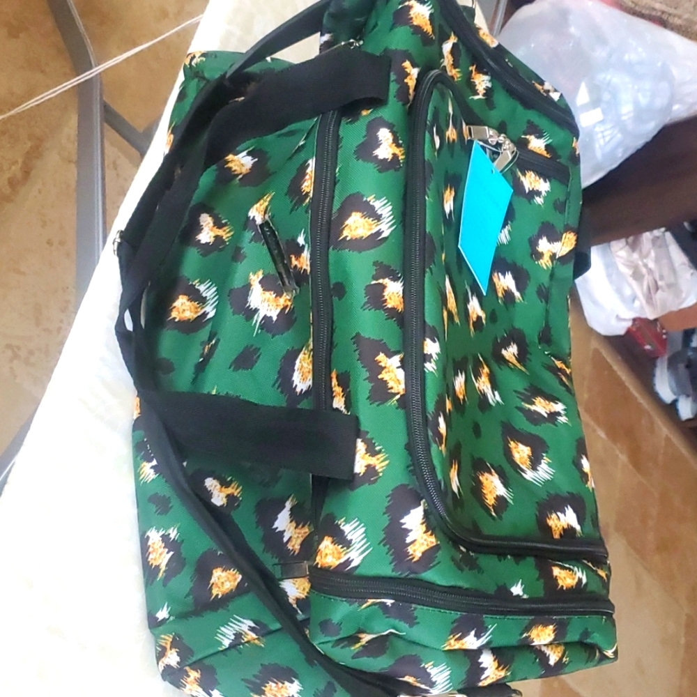 NWT Jane and Berry 20" Dufffle Bag